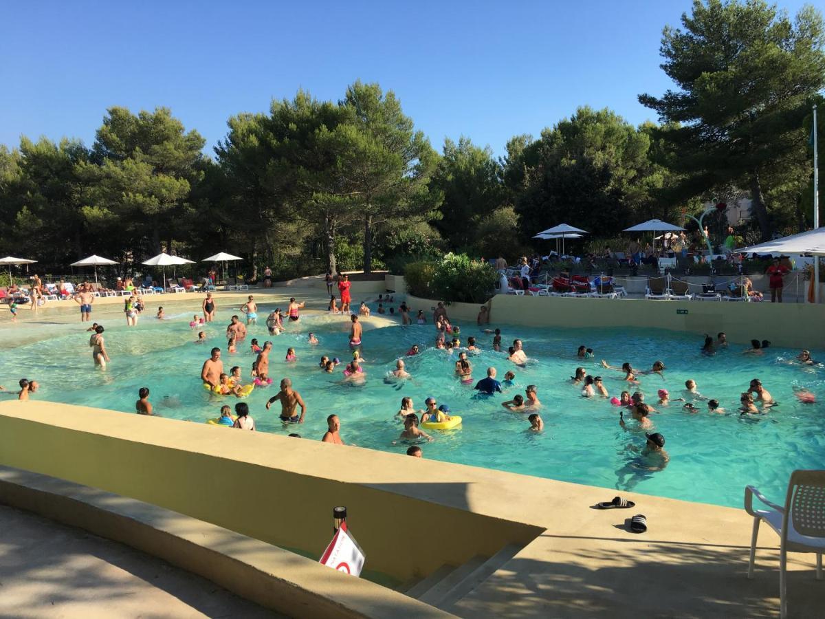 מאלמור Studio Sur Le Domaine Du Golf De Pont Royal מראה חיצוני תמונה